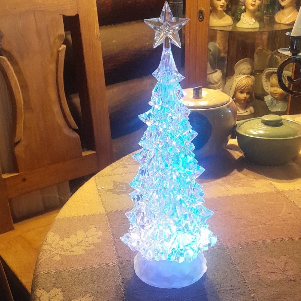 LED Light-Up Christmas Tree Decoration Set - Picture 2 of 7